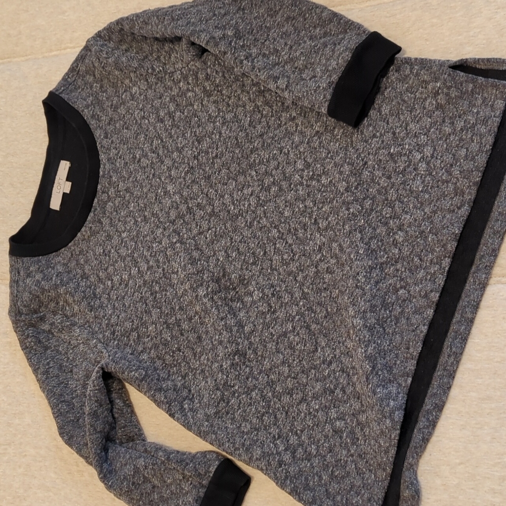 LOFT 3/4 Sleeve Quilted Sweatshirt